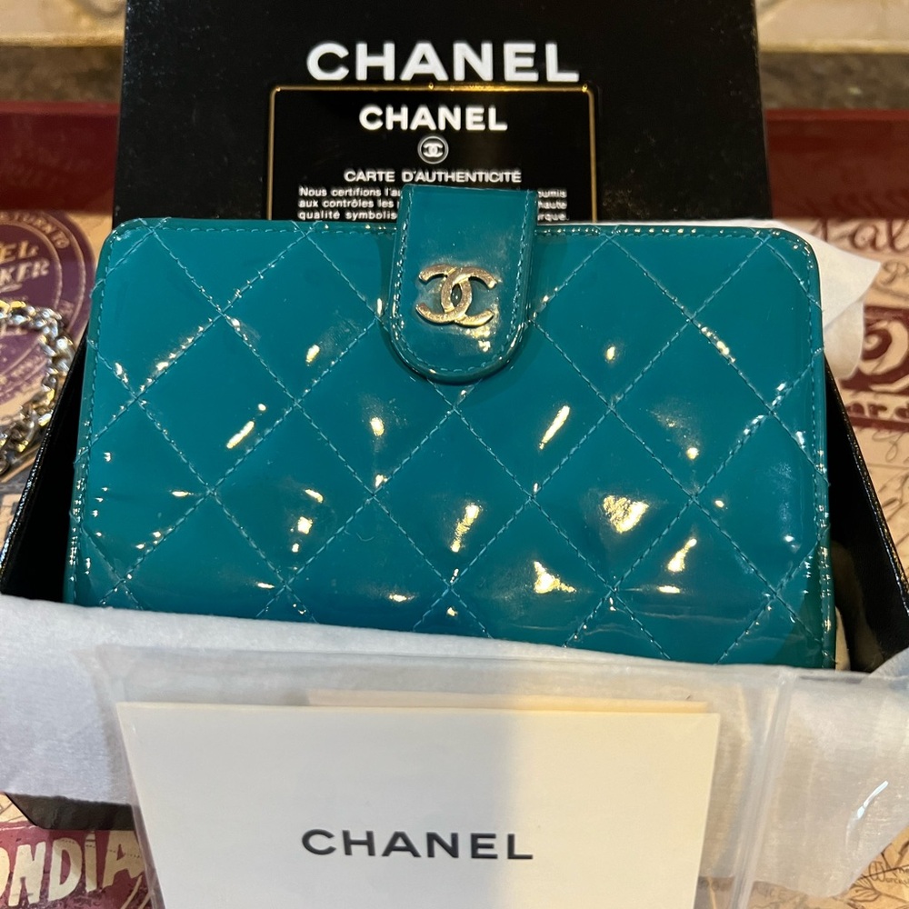 CHANEL Maltese Teal Blue Patent Leather Silver CC Hardware Wallet